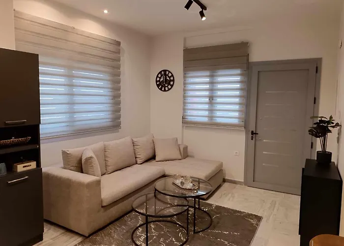 Iatrou City Home
